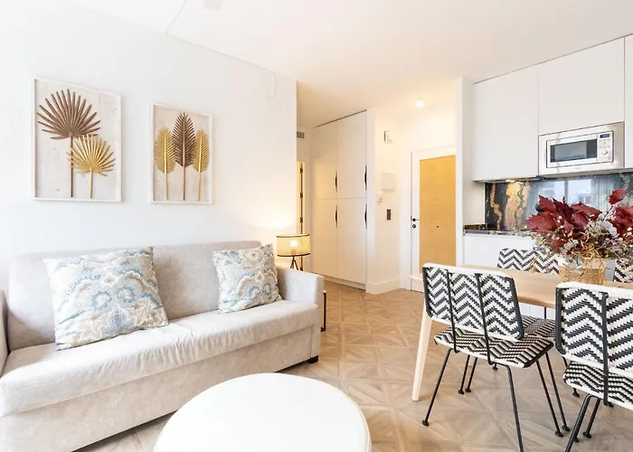 Salado Triana Suites By Valcambre